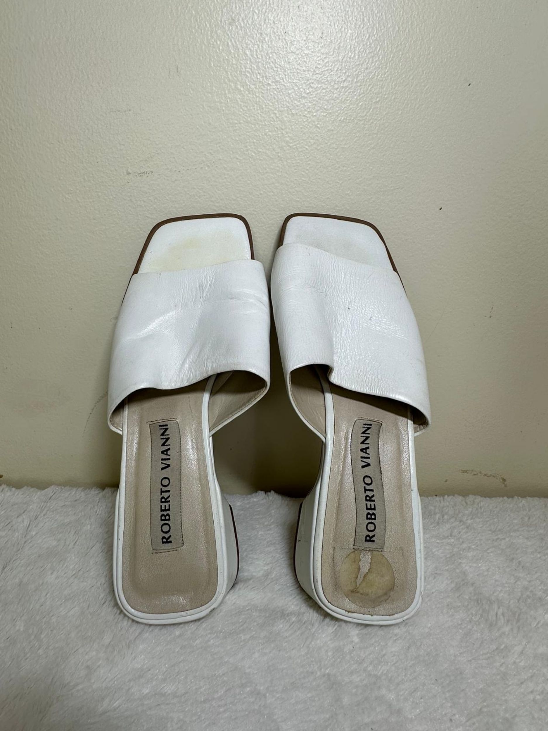 Picture of  Elegant Roberto Vianni Footwear - Chic Designs for Every Occasion